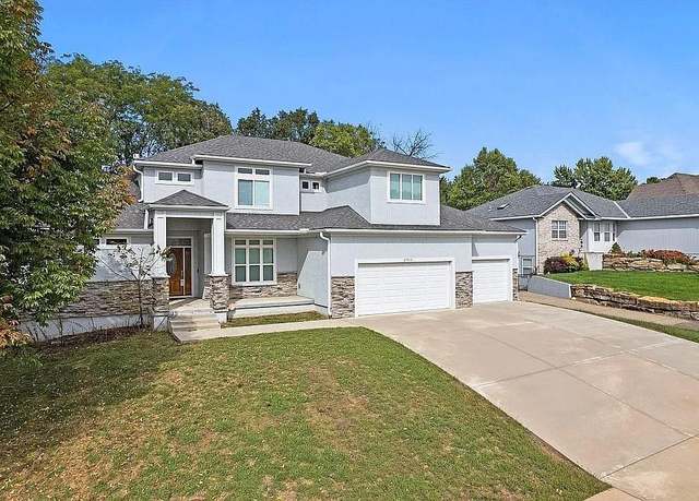 Property at 17012 E 38th Ter S, Independence, MO 64055, 4 beds, 3.5 baths