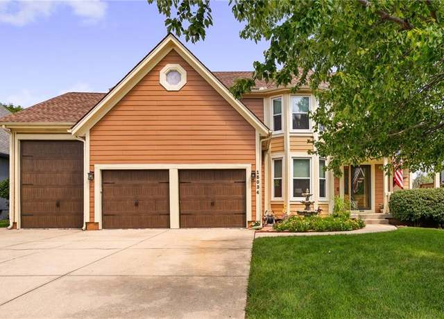 Property at 15034 W 145th St, Olathe, KS 66062, 4 beds, 2.5 baths