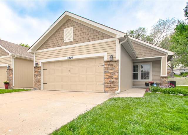 Property at 14820 Ashmont Ln, Smithville, MO 64089, 2 beds, 2 baths