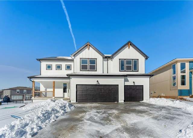 Property at 503 Woodview Dr, Raymore, MO 64083, 4 beds, 3.5 baths