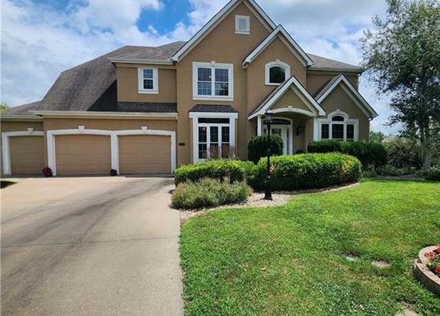 Property at 4706 Huntsboro Ct, St Joseph, MO 64506, 4 beds, 4.5 baths