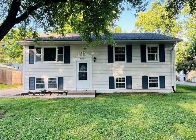 Property at 2503 Meadow Trl, St Joseph, MO 64503, 4 beds, 2 baths