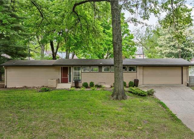Property at 6609 Nall Dr, Mission, KS 66202, 2 beds, 2 baths
