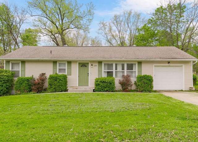 Property at 1205 NE 72nd St, Kansas City, MO 64118, 3 beds, 1 bath
