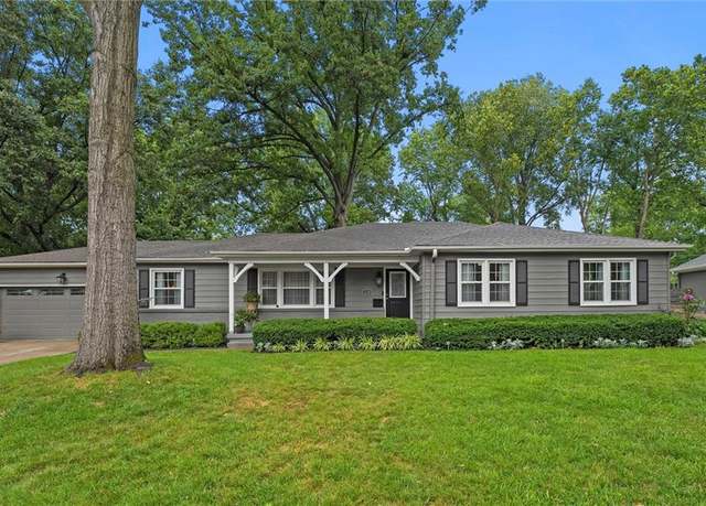 Property at 4120 W 97th Ter, Overland Park, KS 66207, 4 beds, 3 baths