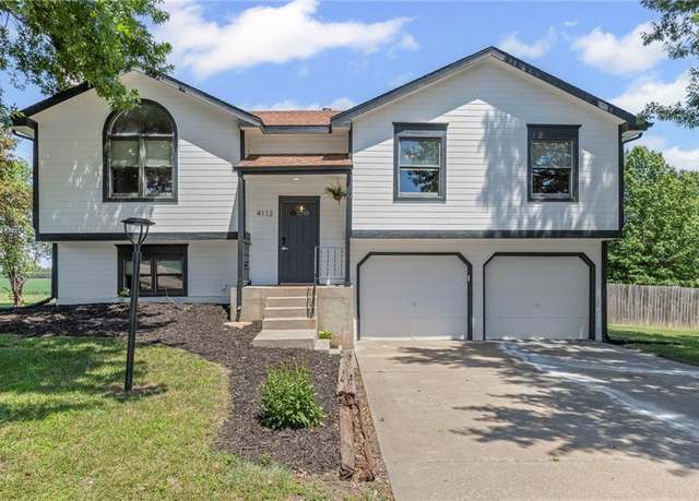 Property at 4112 SE Illinois Ave, Topeka, KS 66609, 3 beds, 2.5 baths