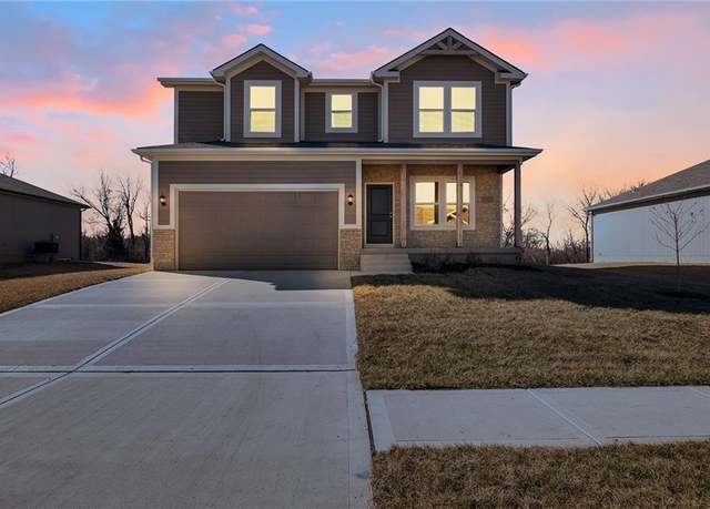 Property at 706 Wood Sage Ct, Raymore, MO 64083, 4 beds, 2.5 baths