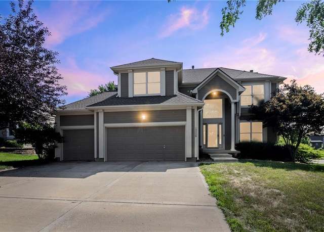 Property at 10008 N Marsh Ave, Kansas City, MO 64157, 4 beds, 2.5 baths