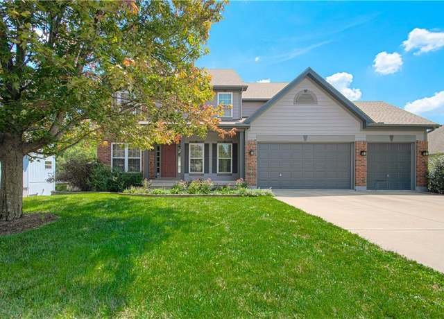 Property at 1505 Glen Brook Ln, Liberty, MO 64068, 5 beds, 3.5 baths
