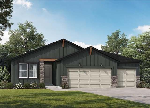 Property at 314 Woodview Dr, Raymore, MO 64083, 2 beds, 2 baths