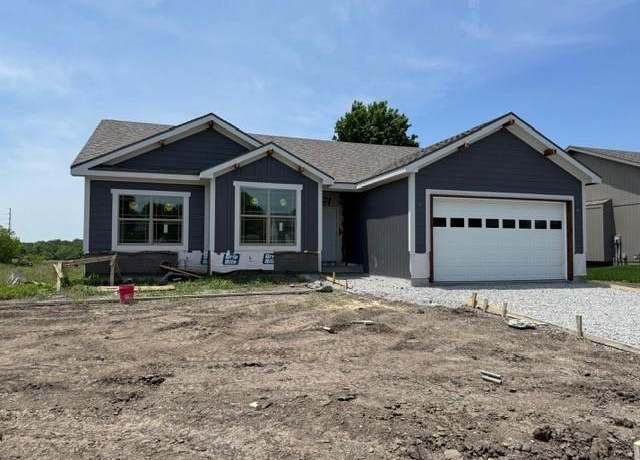 Property at 805 Timberline Dr, Cameron, MO 64429, 3 beds, 2 baths