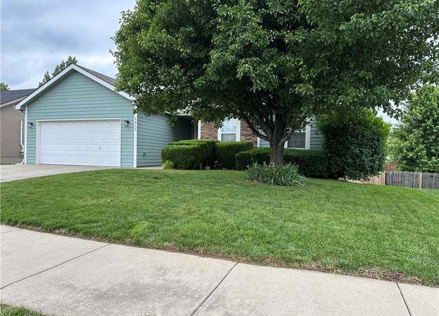 Property at 1417 Arrowwood Dr, Eudora, KS 66025, 5 beds, 3 baths