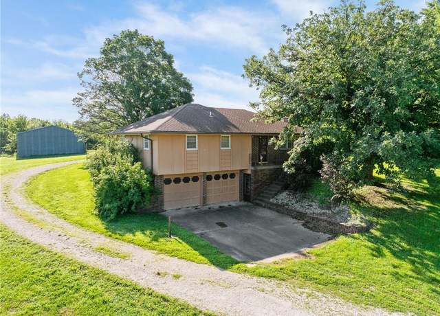 Property at 1890 Kite Rd, Odessa, MO 64076, 3 beds, 2 baths