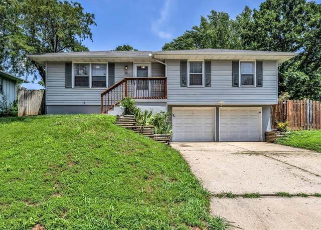 Property at 1925 S Leslie Dr, Independence, MO 64055, 3 beds, 2 baths