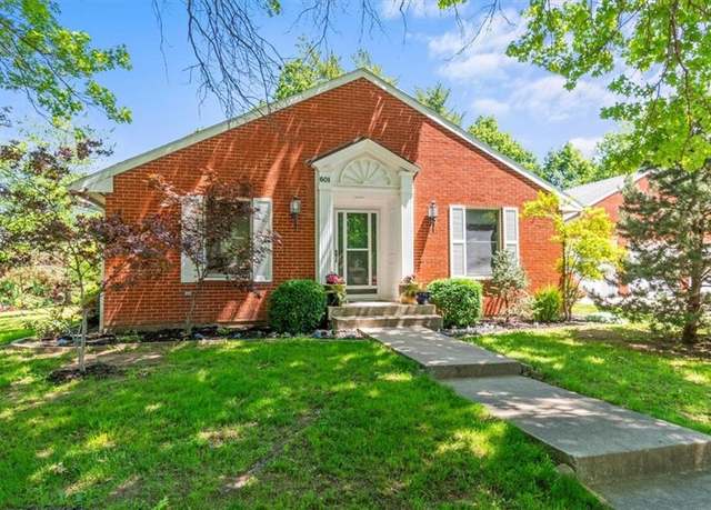Property at 601 Darrow St, Warrensburg, MO 64093, 3 beds, 3 baths