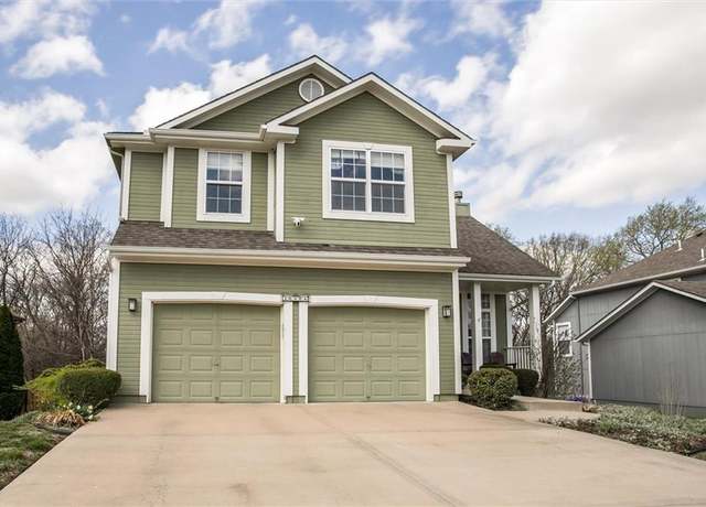 Property at 16404 Eastern Ave, Belton, MO 64012, 3 beds, 2.5 baths
