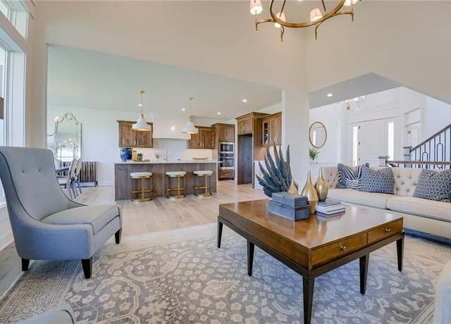 Property at 25354 W 92nd St, Lenexa, KS 66227, 4 beds, 3.5 baths