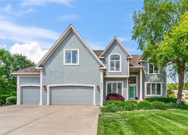Property at 9800 W 147th St, Overland Park, KS 66221, 5 beds, 4.5 baths