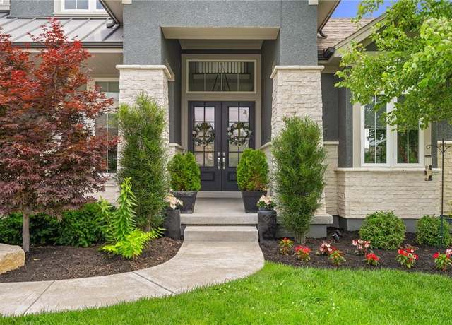 Property at 17117 Bluejacket St, Overland Park, KS 66221, 5 beds, 6 baths