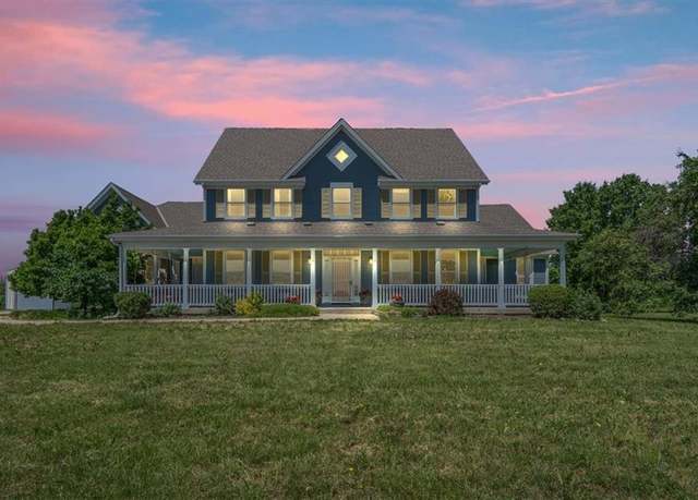 Property at 9969 D Hwy, Napoleon, MO 64074, 5 beds, 4.5 baths
