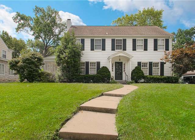 Property at 619 W 67th Ter, Kansas City, MO 64113, 4 beds, 3.5 baths