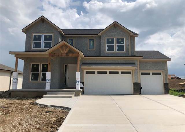 Property at 17148 S Heatherwood St, Olathe, KS 66062, 5 beds, 3.5 baths