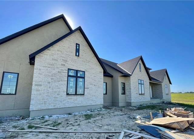 Property at 18904 Bella Terra Rd, Raymore, MO 64083, 3 beds, 2.5 baths