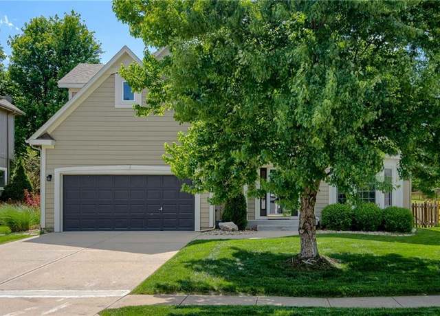 Property at 13947 W 147th Ter, Olathe, KS 66062, 4 beds, 3 baths