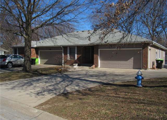 Property at 2320 & 2322 Twin Oaks Dr, Harrisonville, MO 64701, 4 beds