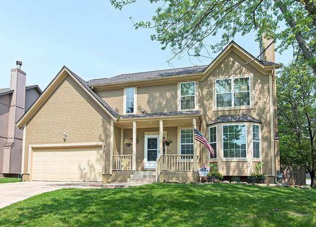 Property at 4737 Lone Elm St, Shawnee, KS 66226, 4 beds, 3.5 baths