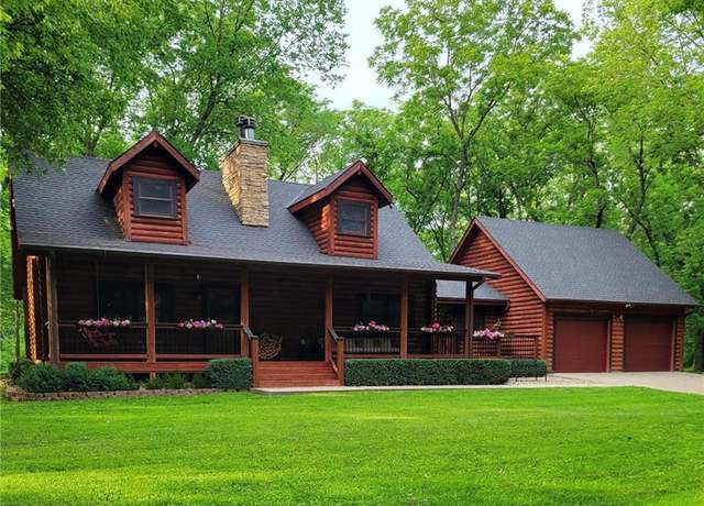 Property at 7810 E 201st Ter, Belton, MO 64012, 2 beds, 2.5 baths