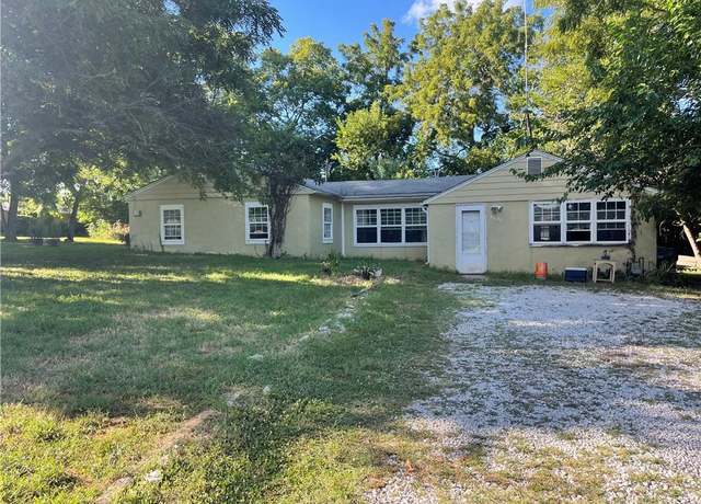 Property at 8622 Walker Ave, Kansas City, KS 66112, 3 beds, 1 bath