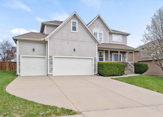 Property at 25106 W 85 Ter, Lenexa, KS 66227, 5 beds, 4.5 baths