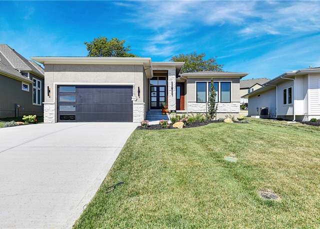 Property at 25110 W 98th Pl, Lenexa, KS 66227, 4 beds, 4 baths