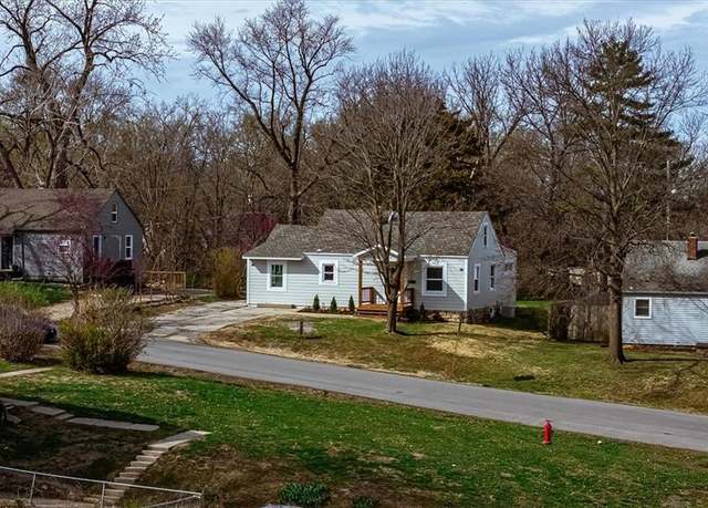 Property at 746 Locust St, Kansas City, KS 66103, 4 beds, 2 baths