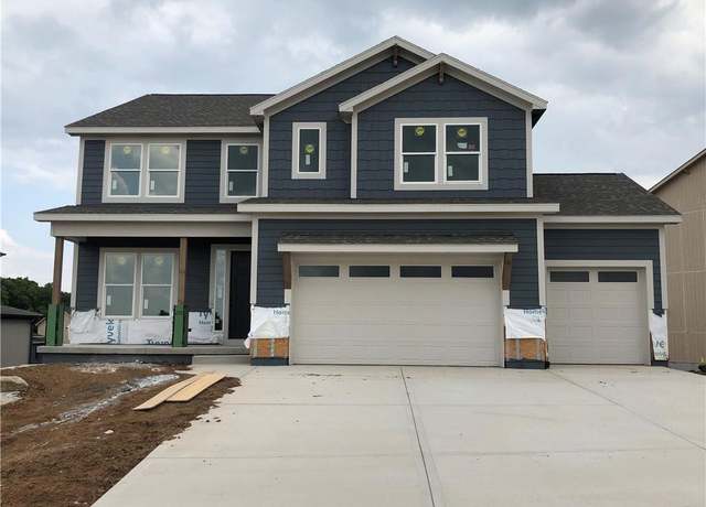 Property at 17157 S Laurelwood St, Olathe, KS 66062, 5 beds, 4 baths