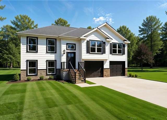 Property at 500 Foxglove Ln, Raymore, MO 64083, 4 beds, 3 baths