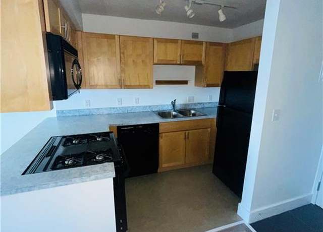 Property at 600 E 8th St Unit 11L, Kansas City, MO 64106, 1 bath