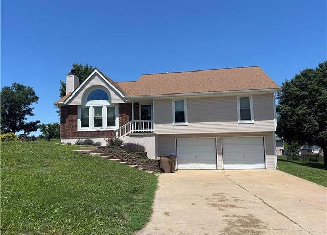 Property at 1507 Prairie Dr, Atchison, KS 66002, 3 beds, 2 baths