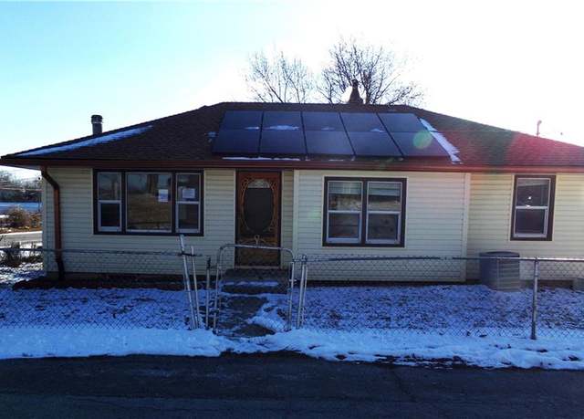 Property at 119 May St, Excelsior Springs, MO 64024, 4 beds, 2 baths