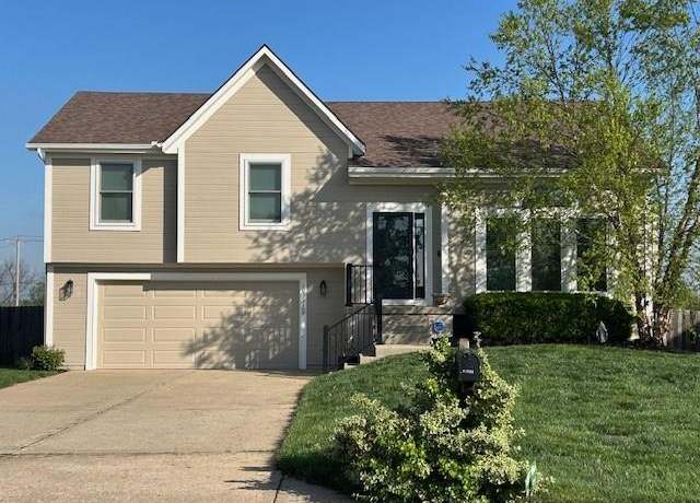 Property at 20534 W 199th Ter, Spring Hill, KS 66083, 3 beds, 2.5 baths