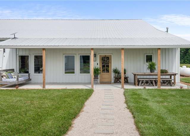 Property at 39000 E 215th Rd, Kingsville, MO 64061, 3 beds, 2 baths