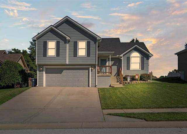 Property at 11039 N Ditman Ave, Kansas City, MO 64157, 4 beds, 3 baths