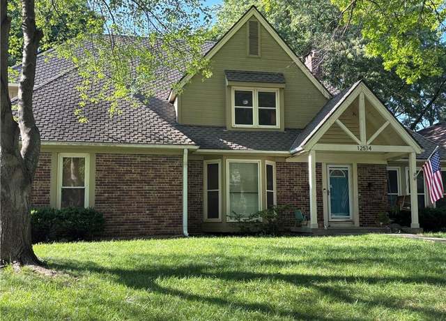 Property at 12514 W 81st Ter, Lenexa, KS 66215, 4 beds, 3.5 baths