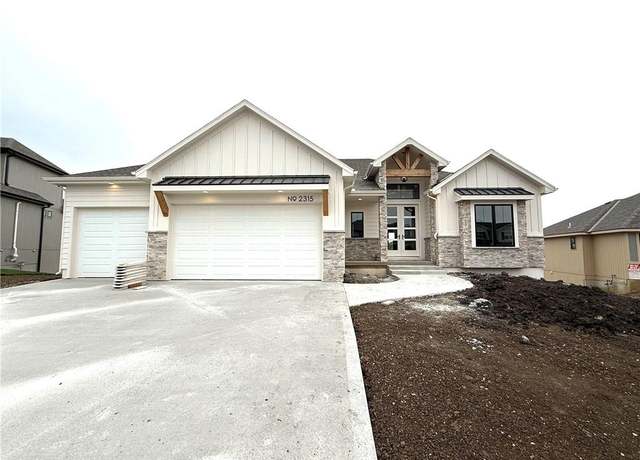 Property at 2315 SW Serena Pl, Lee's Summit, MO 64082, 4 beds, 3.5 baths