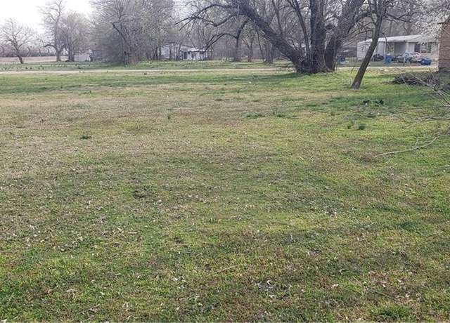 Property at 1508 S Atlantic St, Coffeyville, KS 67337