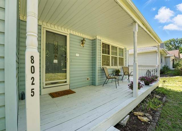 Property at 8025 Woodstone St, Lenexa, KS 66219, 3 beds, 2.5 baths