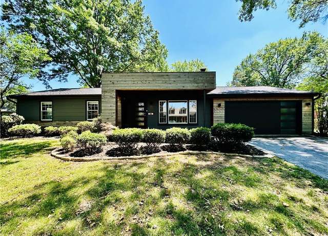 Property at 3707 W 83rd Ter, Prairie Village, KS 66206, 4 beds, 3 baths
