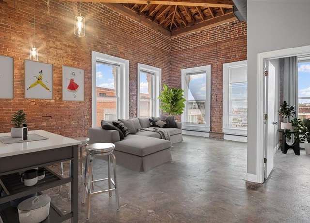 Property at 113 W 5th St #305, Kansas City, MO 64105, 2 beds, 2 baths