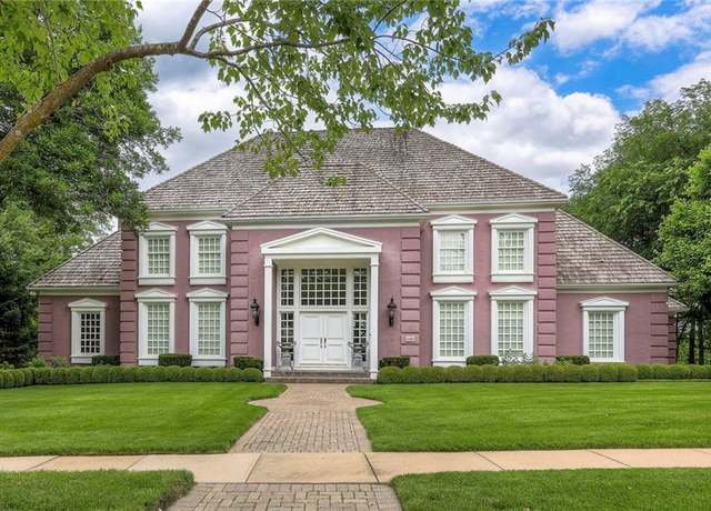 Property at 11609 Manor Rd, Leawood, KS 66211, 6 beds, 7.5 baths